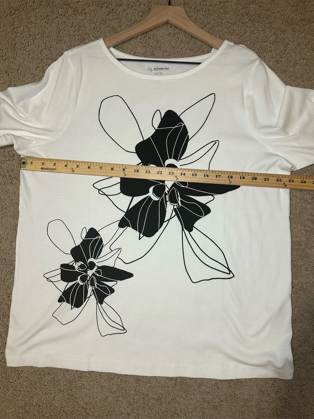 Chico’s Boat Neck Short Sleeve Top SZ 4 Button Sleeves Pullover White